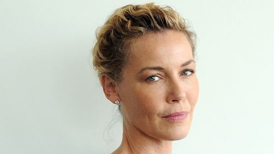 Imagem da notícia Connie Nielsen é a escolhida para interpretar Hipólita, mãe da Mulher-Maravilha
