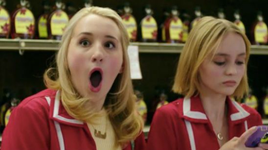 Filhas de Johnny Depp e Kevin Smith são destaques do primeiro clipe de Yoga Hosers