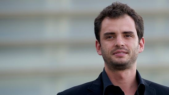 Imagem da notícia Filho de Alfonso Cuarón vai escrever e dirigir novo Zorro