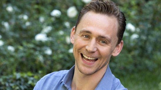 Imagem da notícia Fãs estão convencidos de que Tom Hiddleston deve ser o novo James Bond após atuação em The Night Manager