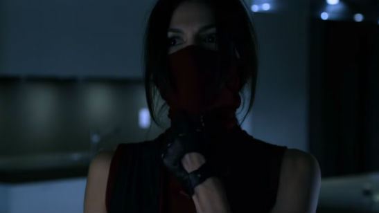 Relação de Matt e Elektra é o destaque do novo trailer legendado de Demolidor