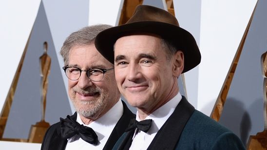 Imagem da notícia Zebra! Mark Rylance derrota Stallone e leva o Oscar de melhor ator coadjuvante