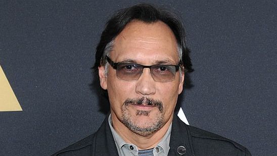 Imagem da notícia Jimmy Smits é escalado como um político em 24: Legacy