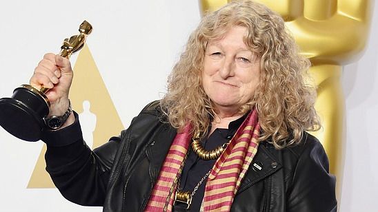 Imagem da notícia "As pessoas não precisam te aplaudir; elas não têm que gostar do seu trabalho", solta Jenny Beavan sobre seu figurino do Oscar