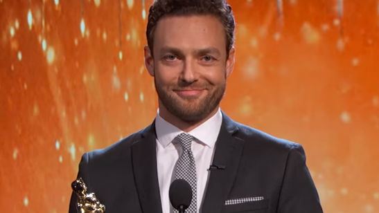 Hilário! Ator de The Walking Dead imita várias celebridades fazendo discursos de agradecimento no Oscar