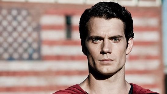 Henry Cavill reafirma que o Superman não será visto em Esquadrão Suicida, mas avisa que poderá aparecer em Mulher-Maravilha