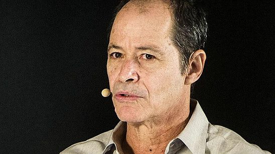 Imagem da notícia RioContentMarket 2016: Guel Arraes revela seu orgulho pelo momento do cinema pernambucano e da filha, Luisa Arraes (Exclusivo)