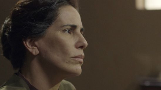 Imagem da notícia Exclusivo: Glória Pires manda ética 'às favas' para proteger paciente em Nise - O Coração da Loucura