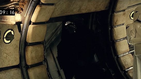 Kylo Ren vasculha a Millennium Falcon nas cenas deletadas de Star Wars - O Despertar da Força