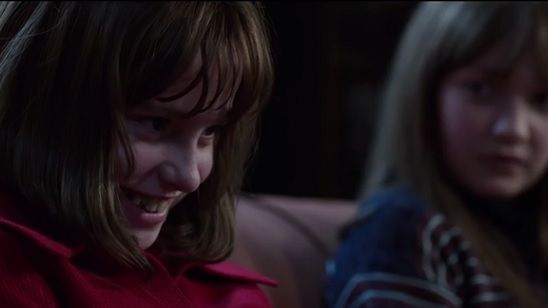 Imagem da notícia Casal Warren atravessa o oceano para investigar um assustador caso de manifestação poltergeist no trailer de Invocação do Mal 2