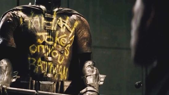 Imagem da notícia Batman Vs Superman: Zack Snyder fala sobre a morte do Robin