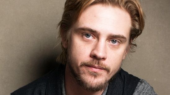 Imagem da notícia Boyd Holbrook, de Narcos, negocia para interpretar vilão de Wolverine 3
