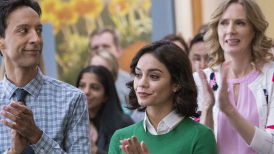 NBC encomenda temporada completa de Powerless, comédia da DC Comics estrelada por Vanessa Hudgens