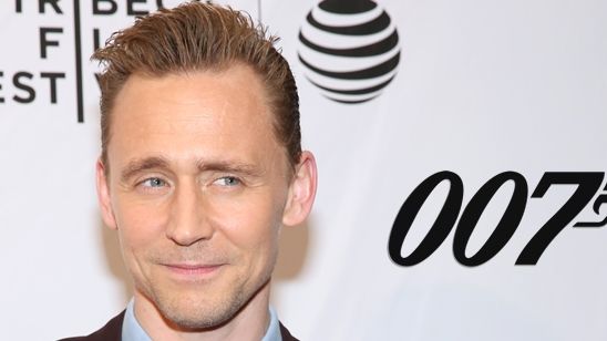 Imagem da notícia Rumor: Fonte próxima a Tom Hiddleston afirma que o ator está em negociação para assumir o papel de James Bond