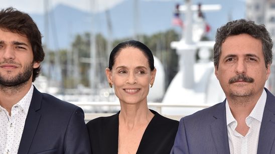 Imagem da notícia Após ser elogiado em Cannes, Aquarius é vendido para mais de 50 países e será exibido na Netflix no exterior