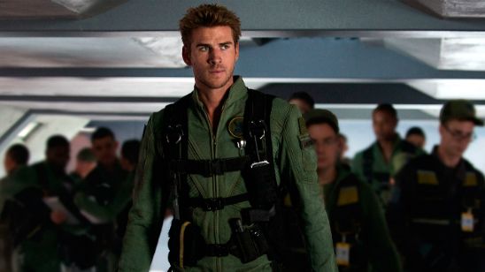 Imagem da notícia Bilheterias Brasil: Independence Day - O Ressurgimento estreia em segundo, romance ainda é líder