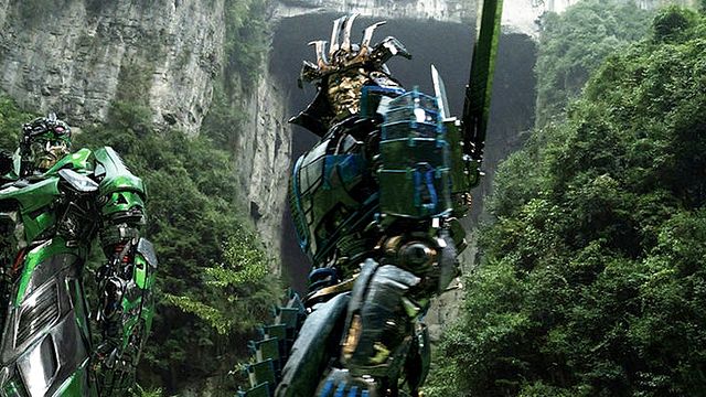 Imagem da notícia Transformers 5: Michael Bay anuncia o retorno do autobot Drift, o robô-samurai