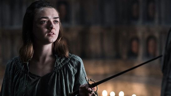 Imagem da notícia Maisie Williams não quer que Arya se reúna com os Stark na próxima temporada de Game of Thrones