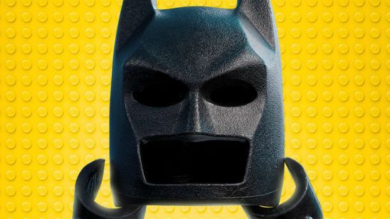 Imagem da notícia Comic-Con 2016: Homem-Morcego revela sua identidade secreta no cartaz de LEGO Batman - O Filme