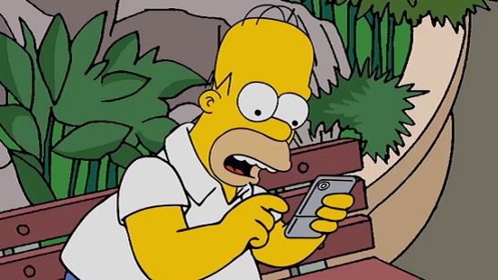 Imagem da notícia Comic-Com 2016: Próxima temporada de Os Simpsons terá episódio sobre a febre Pokémon Go
