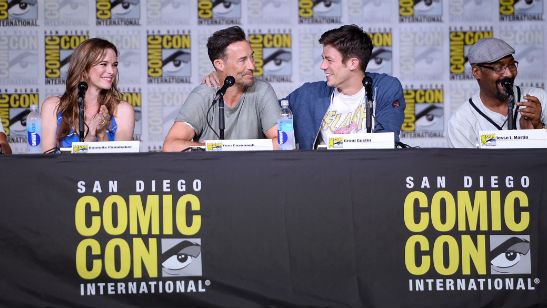 Comic-Con 2016: Painel de The Flash tem novos vilões, Tom Felton e até sapateado!