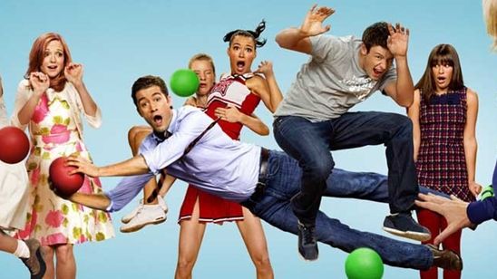 Imagem da notícia Glee: Ryan Murphy relembra os erros e acertos do hit musical