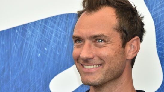 Imagem da notícia Jude Law se junta a Rooney Mara no drama musical Vox Lux