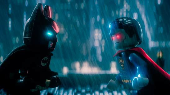 Imagem da notícia Exclusivo: Batman magoa o Coringa em divertido trailer dublado de LEGO Batman - O Filme