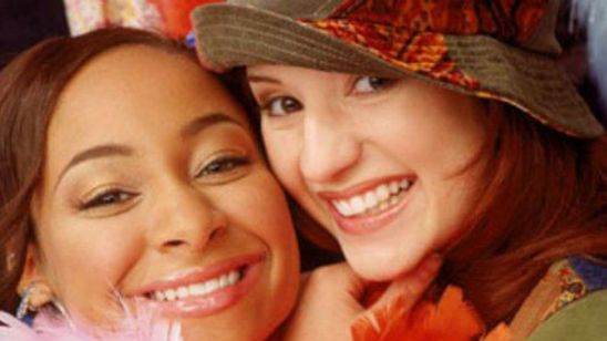 Imagem da notícia Anneliese van der Pol é confirmada no spin-off de As Visões da Raven