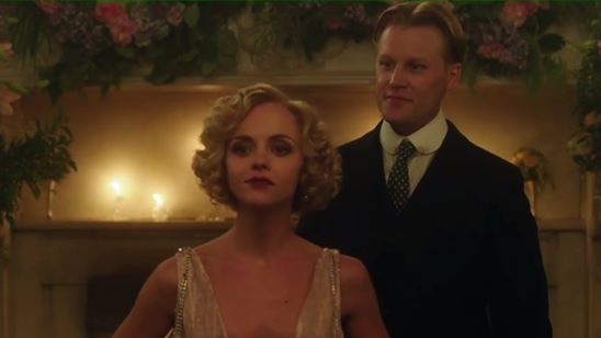 Imagem da notícia Christina Ricci encarna Zelda Fitzgerald no trailer da série Z: The Beginning of Everything