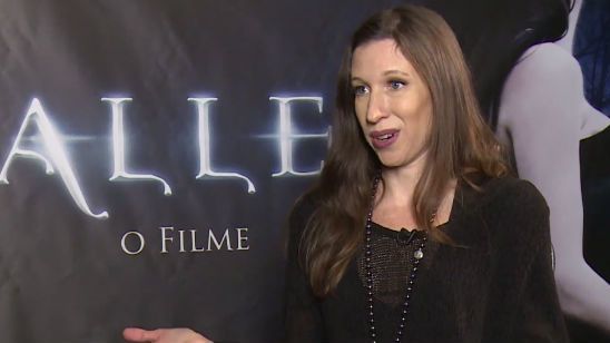 Imagem da notícia Fallen: Autora fala sobre atraso da produção e comparações com Crepúsculo (Exclusivo)