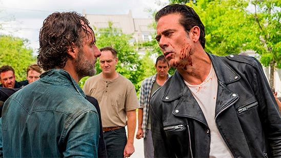 Imagem da notícia The Walking Dead S07E08: Temporada encontra seu ponto alto em episódio final da midseason