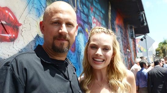 Imagem da notícia Gotham City Sirens: David Ayer se junta a Margot Robbie no filme de vilãs liderado pela Arlequina