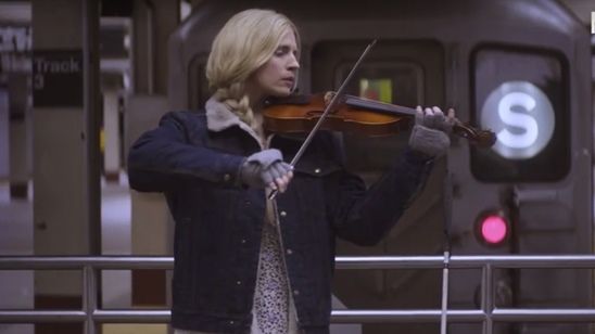 Imagem da notícia The OA: Prairie foge de um cientista em cena da misteriosa nova série da Netflix (Exclusivo)