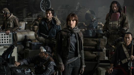 Imagem da notícia Star Wars "3.5" parte 2? Protagonista de Rogue One tem contrato para sequência