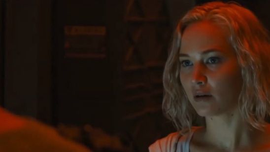 Imagem da notícia Passageiros: Em clima de tensão, Jennifer Lawrence apela para o ‘errado’ em cena inédita do filme (Exclusivo)