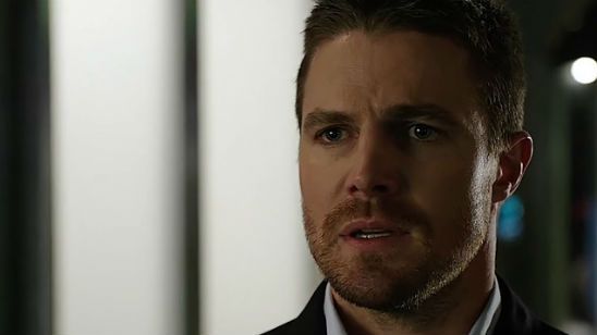 Imagem da notícia Novo teaser esclarece o chocante retorno em Arrow