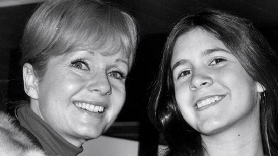 Imagem da notícia Documentário sobre a relação de Debbie Reynolds e Carrie Fisher estreia na HBO em março
