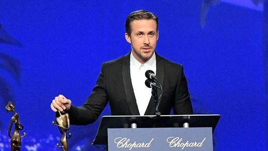 Imagem da notícia La La Land: Ryan Gosling recebe prêmio no Festival de Palm Springs e agradece a Debbie Reynolds