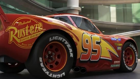Imagem da notícia Teaser estendido de Carros 3 apresenta o novo oponente de Relâmpago McQueen