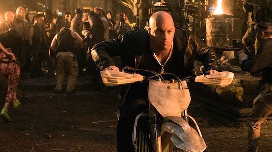 Imagem da notícia Amigos do AdoroCinema: Para blogueiros, xXx Reativado é uma aventura genérica