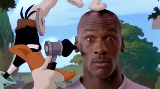 Imagem da notícia Trailer honesto de Space Jam - O Jogo do Século mostra todas as limitações de Michael Jordan