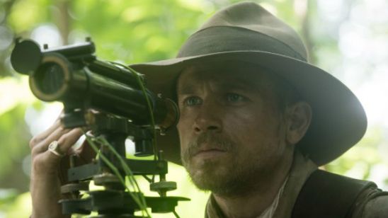 Imagem da notícia Festival de Berlim 2017: The Lost City of Z traz Charlie Hunnam e Robert Pattinson como gentis exploradores na selva brasileira