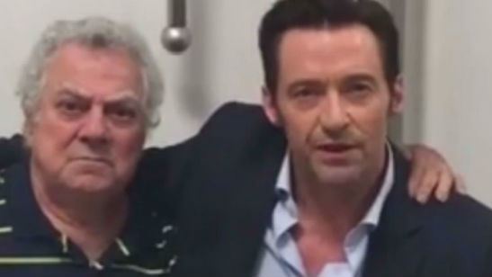 Hugh Jackman conhece (e elogia!) dublador brasileiro do Wolverine
