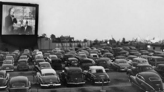 Imagem da notícia Retorno ao passado: o cinema drive-in está de volta!