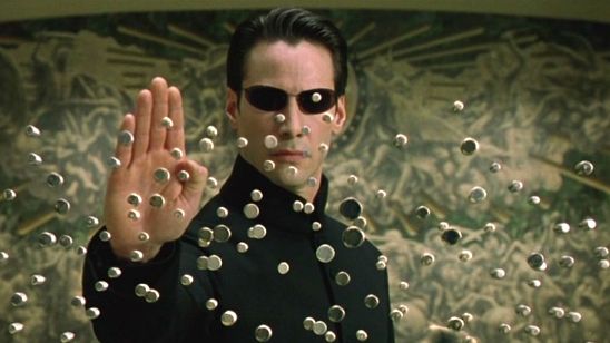 Imagem da notícia Warner Bros. quer reiniciar franquia Matrix nos cinemas