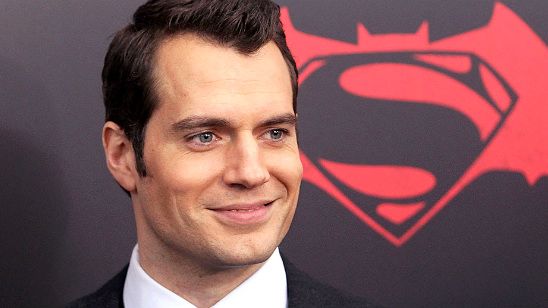 Imagem da notícia Missão Impossível 6 escala Henry Cavill