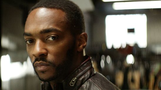 Imagem da notícia Anthony Mackie, o Falcão da franquia Vingadores, quer viver outro personagem da Marvel: Blade