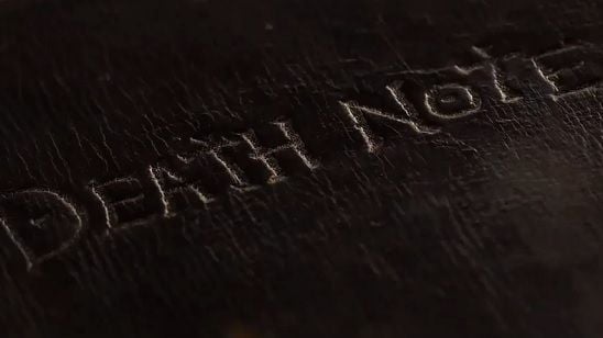 Nat Wolff encontra caderno poderoso no primeiro teaser de Death Note