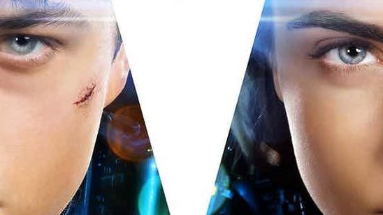 Imagem da notícia Cara Delevingne e Dane DeHaan brilham em novo cartaz de Valerian e a Cidade dos Mil Planetas